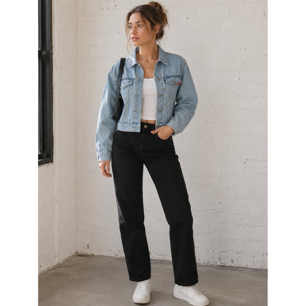 Jordache 90s Vintage Denim Trucker Jacket 100% Cotton Light Wash L Y2K